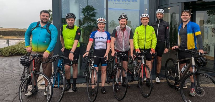 LiveWest colleagues come together to complete sponsored bike ride for StreetVet.